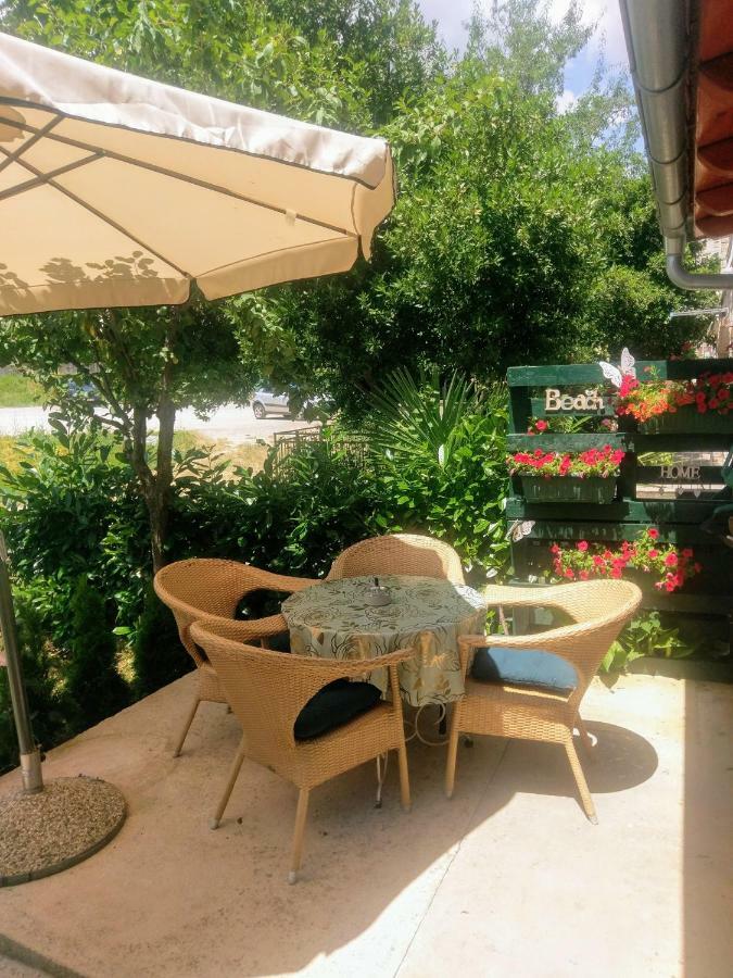 Lovely Apartment With Garden And Terrace 里耶卡 外观 照片