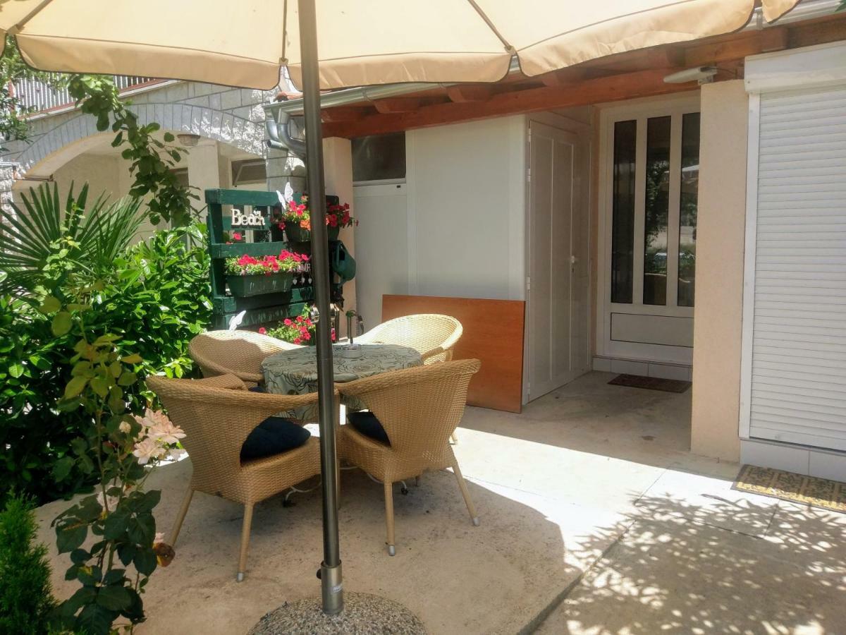 Lovely Apartment With Garden And Terrace 里耶卡 外观 照片