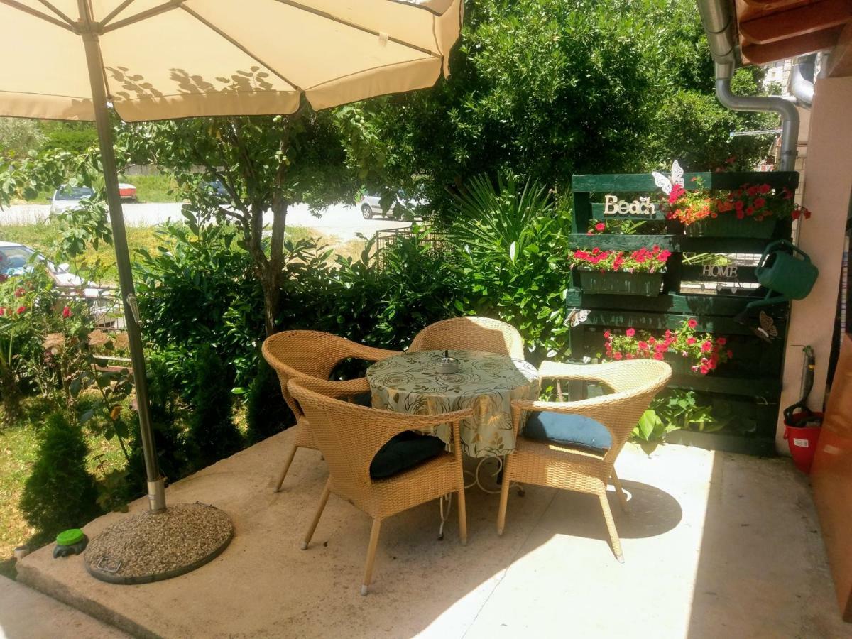 Lovely Apartment With Garden And Terrace 里耶卡 外观 照片